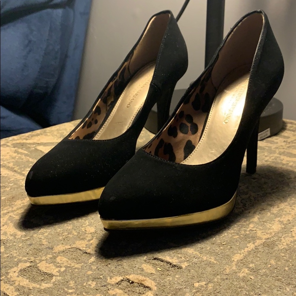 Black suede heels